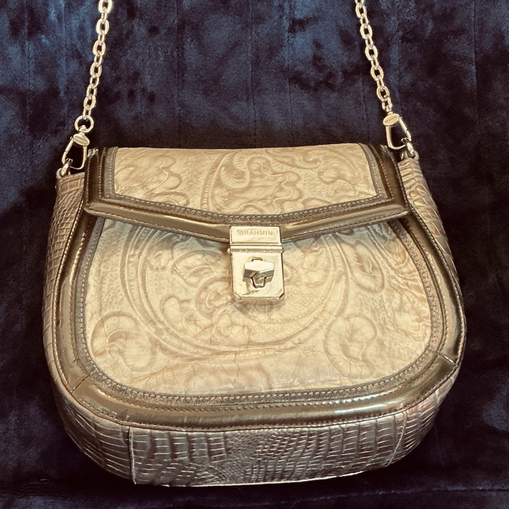 Very unique, Rare Brahmin Gold and Cream Crossbody Bag